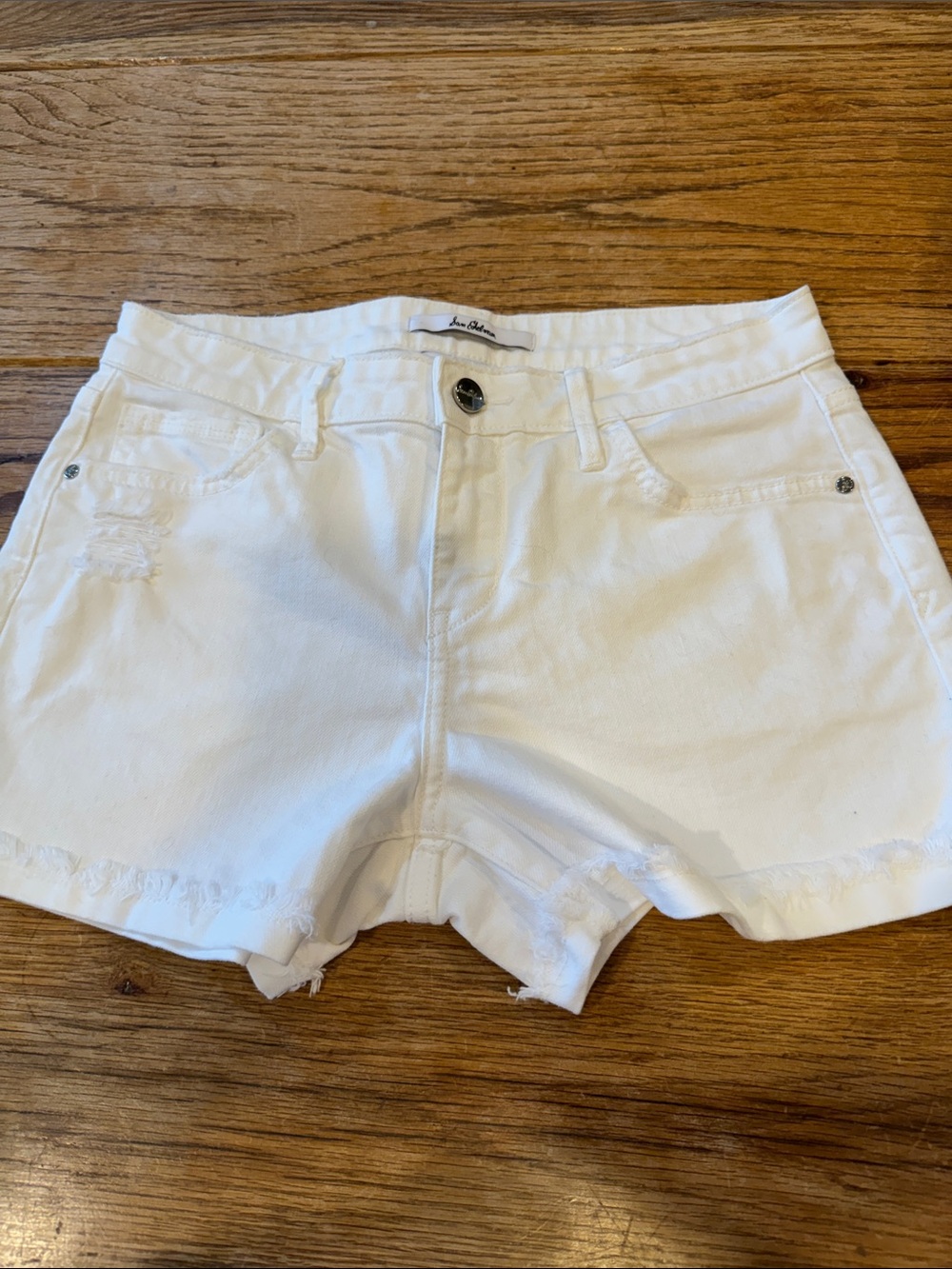 Sam Edelman size 25 white 3 1/2 inch distressed shorts with cuff